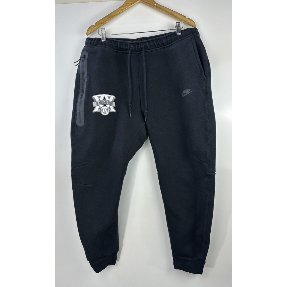 Nike Tech Fleece *LOGO MOKAN 20 Years Of Hoops Jogger Sweatpants Black Men's XXL - Picture 13 of 13